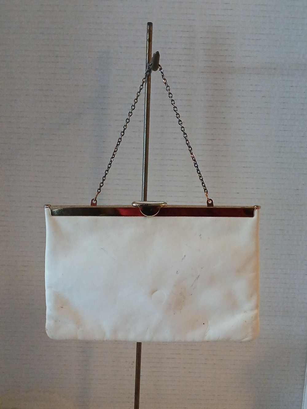 Etra Vintage Classic White Evening Clutch with Chain Strap